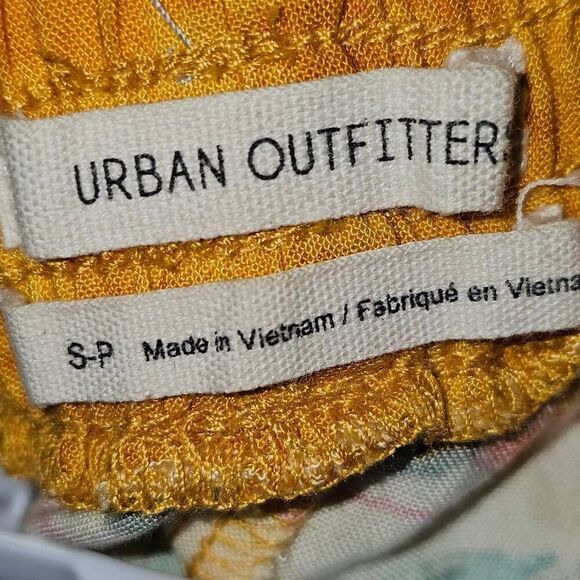 Urban Outfitters Womens Paradise Print High Waisted Longline Shorts Small‎ - Picture 5 of 6